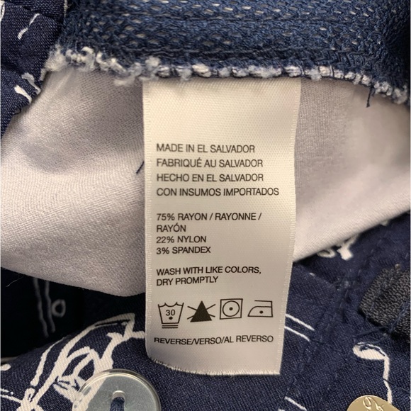 IZOD golf shorts ⛳️🏌🏼‍♀️ - Picture 5 of 5